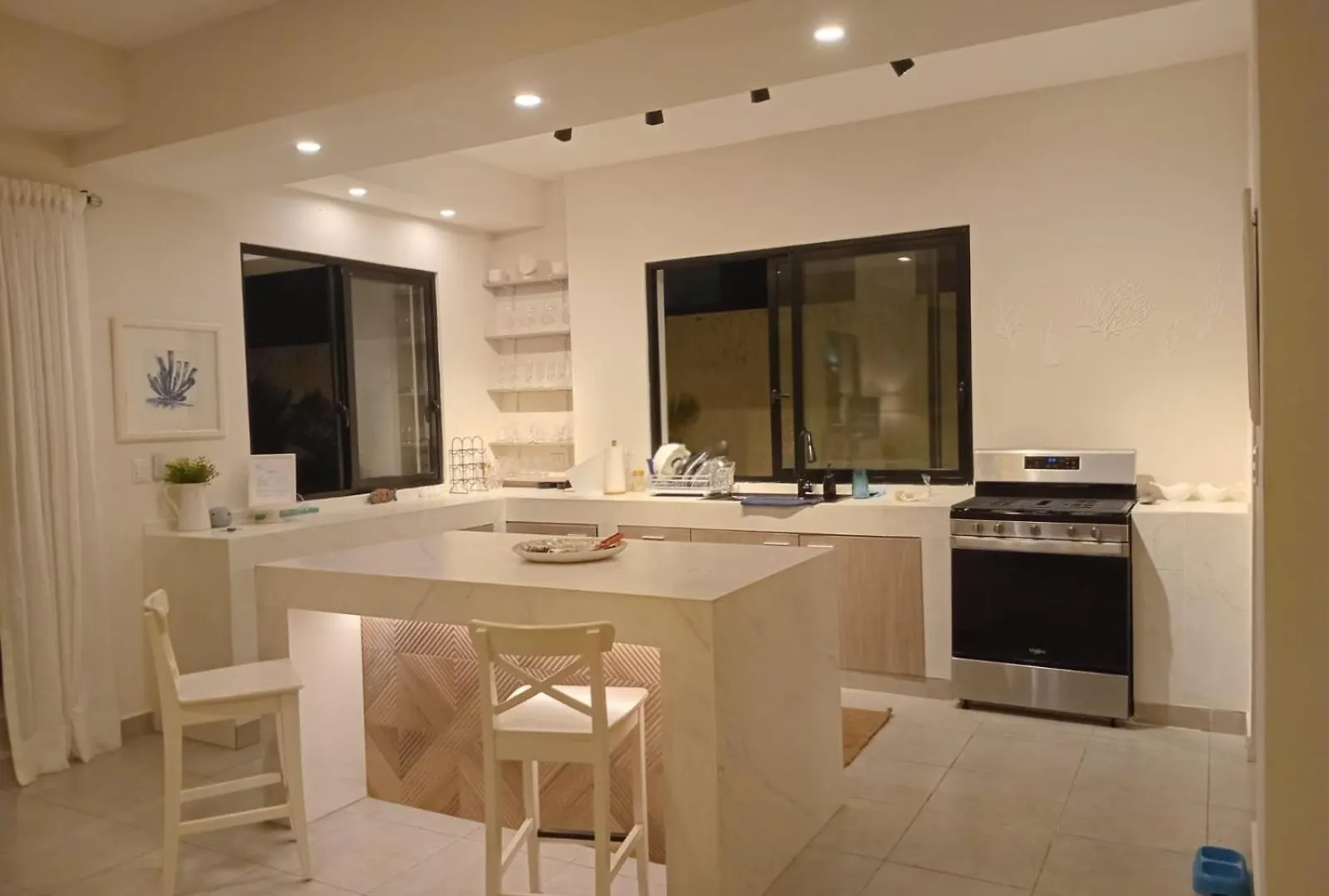 Luxury Villa With Kitchen And Housekeeping Services, Private Pool, Beach In An Exclusive Residential Area Las Terrenas