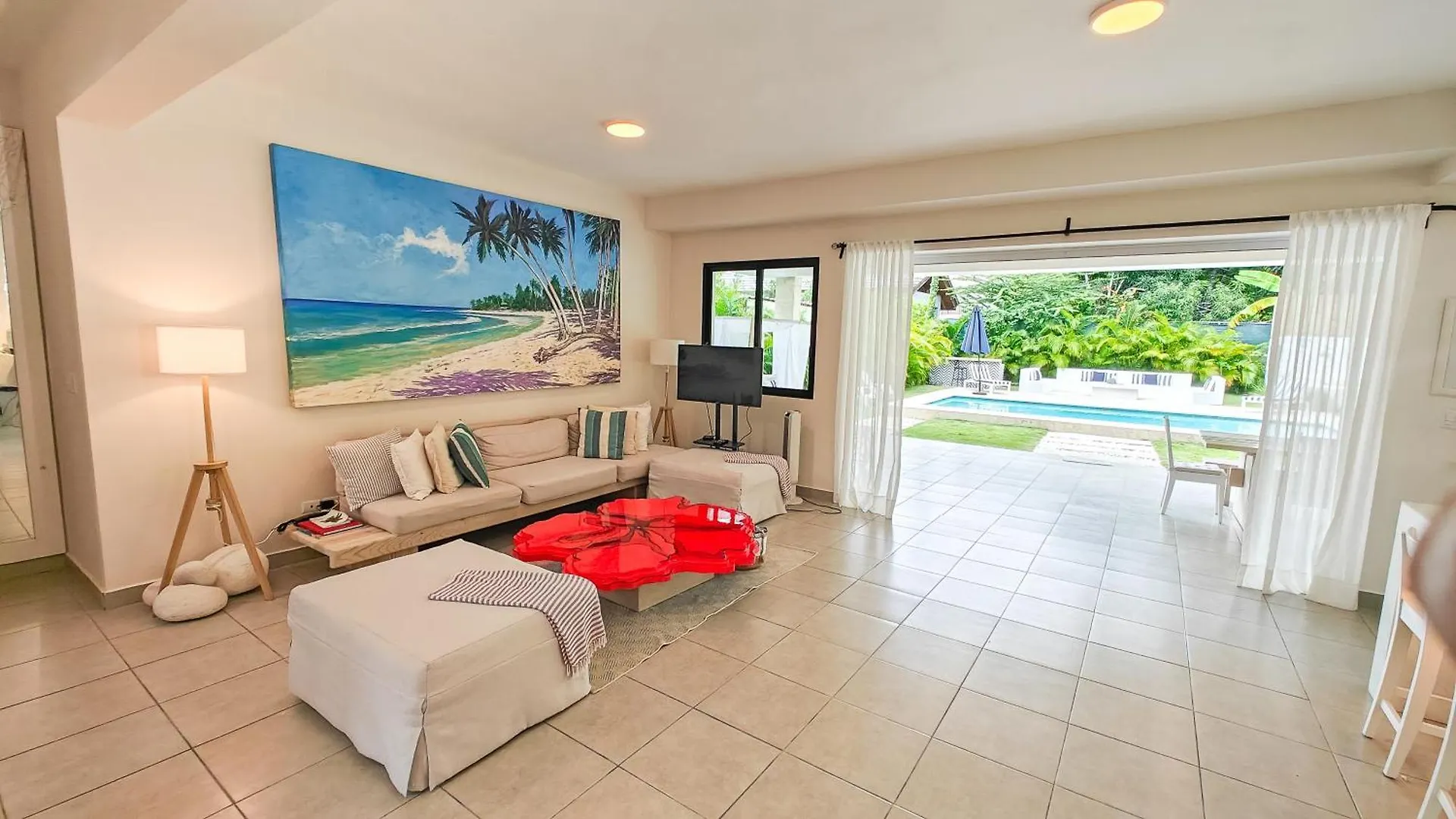 Luxury Villa With Kitchen And Housekeeping Services, Private Pool, Beach In An Exclusive Residential Area Las Terrenas