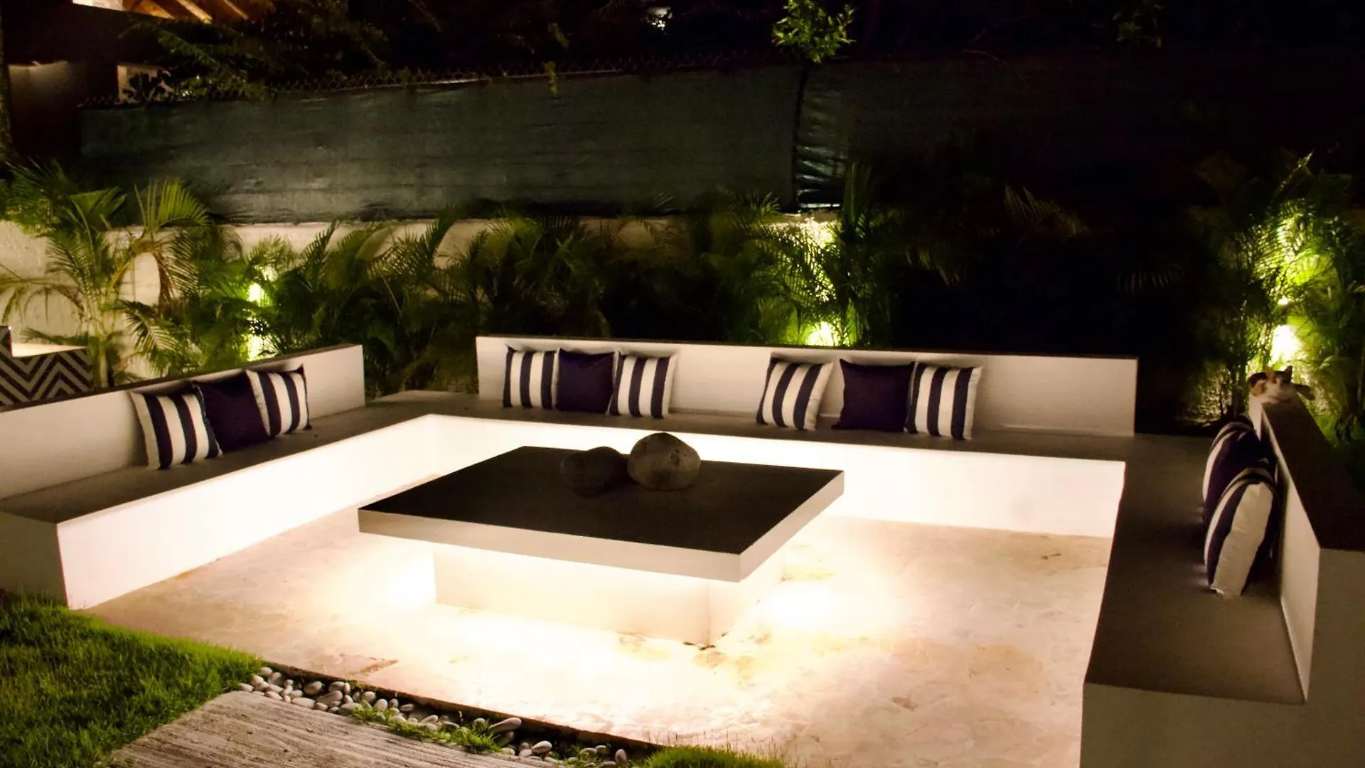 Luxury Villa With Kitchen And Housekeeping Services, Private Pool, Beach In An Exclusive Residential Area Las Terrenas