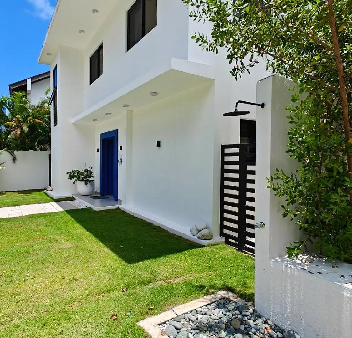 Luxury Villa With Kitchen And Housekeeping Services, Private Pool, Beach In An Exclusive Residential Area Las Terrenas